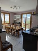 Le Sonise - Spacious family apartment with balcony garden and parking spac