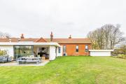 Westward Skies - Luxurious Modern Countryside Retreat