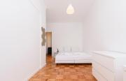 HOUZE_4 room flat in Lisbon Centre near Zoo