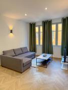 T1 luxe Hyper centre 100 m du port Clim wifi fibre