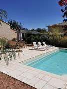 Villa avec grande piscine