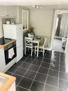 Beautiful, 1 Bedroom Cottage