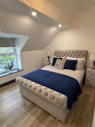 Rose Cottage at Hilltop Hideaway