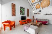 Villa Kura Kura - Newly renovated 4bdrs villa center Bingin Beach