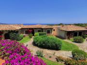 Cozy Villa with wonderful view in Puntaldia