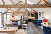 Luxury converted Barn, rural seclusion at foot of The Ridgeway, dog friendly Luxury converted Barn, rural seclusion at foot of The Ridgeway, dog friendly