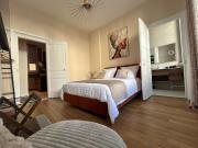 LE PALAIS DE LEO Luxury Apt Epernay Hyper center 4P Balcony AC