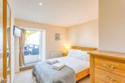 Top Brixham