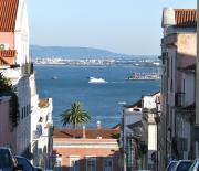 Lisbon Charming Santos Apartment w Patio