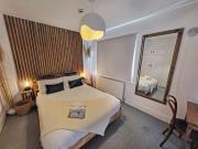 Wolfe Tone Apartment