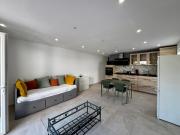 Superbe Appartement rénové à 150 mètres de la plage de Fréjus