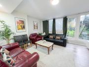 Cosy 3 Bedroom 3 Bathroom Flat with Private Garden- Maida Vale, near Paddington Cosy 3 Bedroom 3 Bathroom Flat with Private Garden- Maida Vale, near Paddington