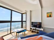 Appartement au pied de la plage, vue imprenable sur la mer