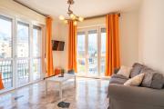 Spacious Apartment with Panoramic Views in Lecco Spacious Apartment with Panoramic Views in Lecco