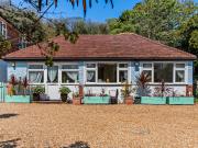2 Bed in Ventnor 94704 2 Bed in Ventnor 94704