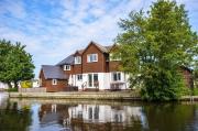 Bure Banks in the heart of Wroxham Bure Banks in the heart of Wroxham