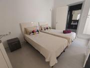 Ensuite Twin Room with Laundry in Pembroke