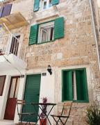 Apartments and rooms with parking space Komiza, Vis - 24523 Apartments and rooms with parking space Komiza, Vis - 24523