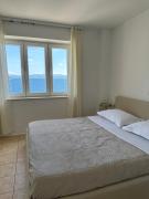 Villa Leo Beach Front