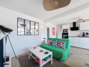 Maison colorée - 2 chambres - À 5 min de la mer