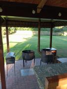 Sodyba Prie Tvenkinio