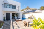 Luxury family home in Fresnaye
