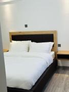 executive three bedroom apartment with servant quarter, gym ,children play area ,rooftop football pitch, coffee house, restaurants, garden and amazing scenic views in kileleshwa