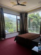 Shiva Cafe and Stays
