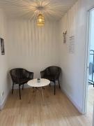 Newly decorated lovely three bedroom flat