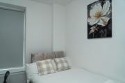 Single Bedroom with Workspace, Smart TV, Free Parking-Local Tram Stop Single Bedroom with Workspace, Smart TV, Free Parking-Local Tram Stop