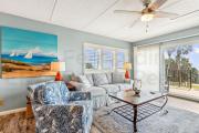 Ground floor Beachfront Corner Unit a few Steps from the Beach