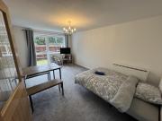 Central Rayleigh 1 Bedroom Apartment
