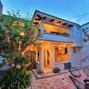 Cozy home, walking distance San Cristobal