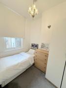 Cozy & Calm 3BR Hideaway