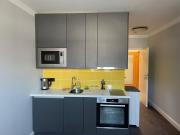 neu renoviert private zimmer mit Bad und Küche