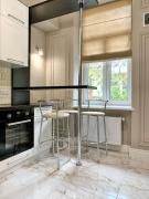 Opera house 2 separate rooms світло є Opera house 2 separate rooms світло є