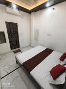 Relax With Raghav Hotel