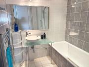 T3 vue mer, 2 chambres, piscine, terrasse, parking public gratuit à 150m