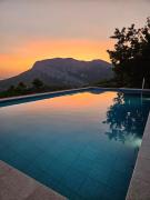 Beverly Klis House Beverly Klis House