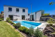 Villa Minka near Pula for 4 people with private pool and jacuzzi