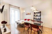 Cute and Central Duomo Apartment - Red