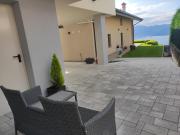 Luminoso appartamento vista lago