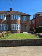 An inviting, spacious and bright 3 bed house An inviting, spacious and bright 3 bed house
