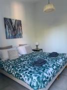 Mini Villa Santa Giulia à 120m de la plage Mini Villa Santa Giulia à 120m de la plage