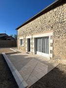 La Maison du Cèdre 8 min du Futuroscope