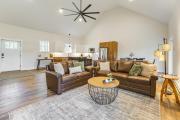 Top East Sebago