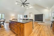 Top East Sebago