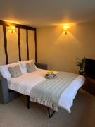 Lake Cottages at Cwm Chwefru