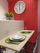 studio gare et commerces sur place