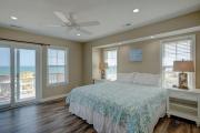 Top North Topsail Beach